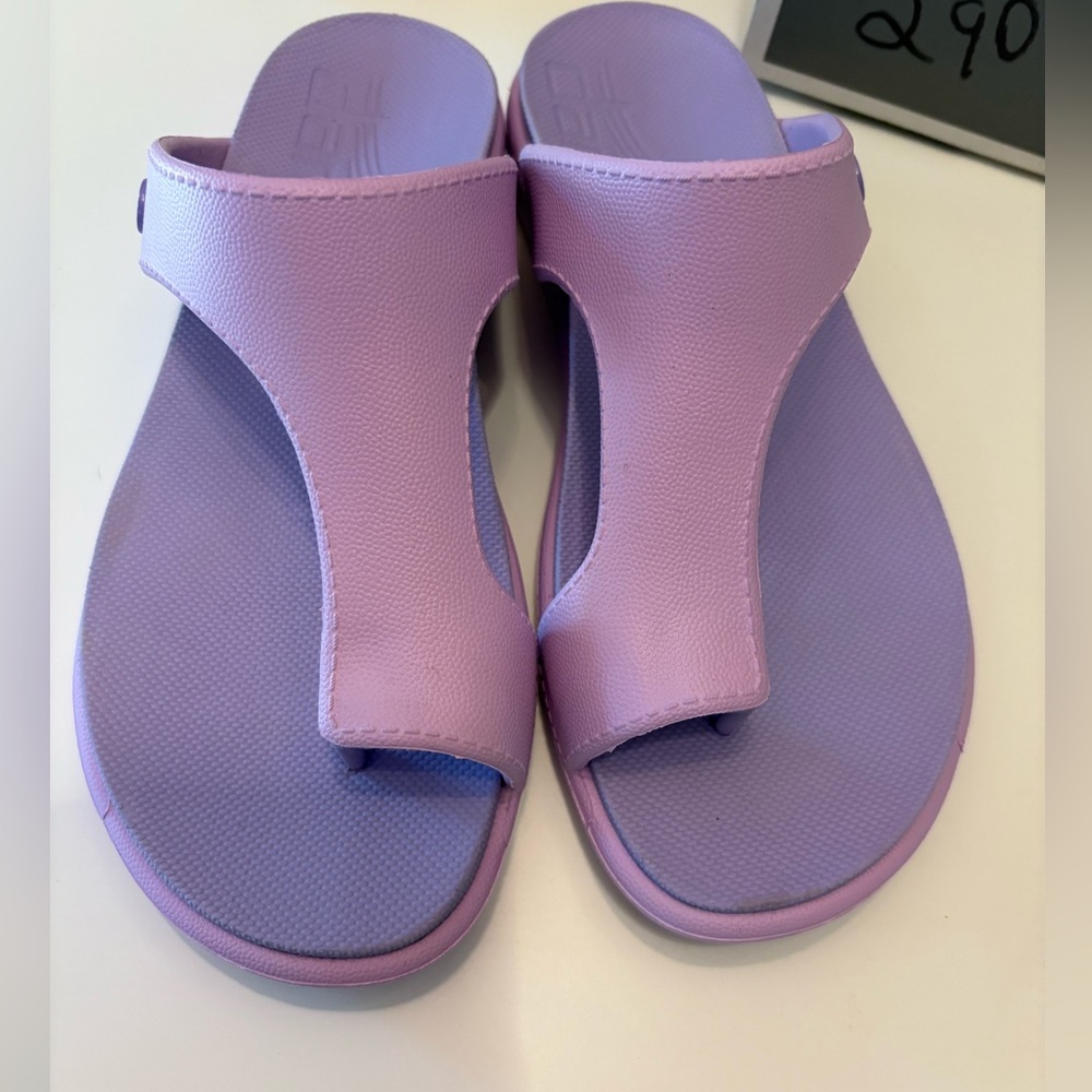 New With Box Dansko Krystal molded purple sandal sz 38